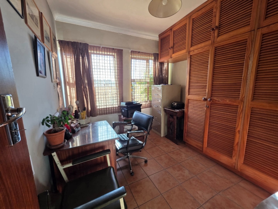 4 Bedroom Property for Sale in Firgrove Western Cape
